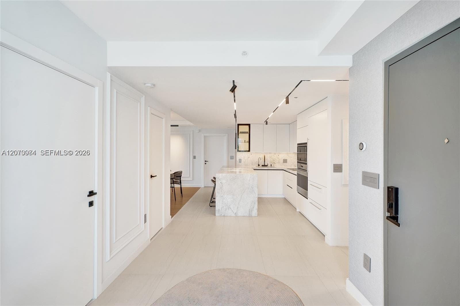 BAY HARBOUR ISLAND · #602 in Bay Harbor Islands - Photo 2