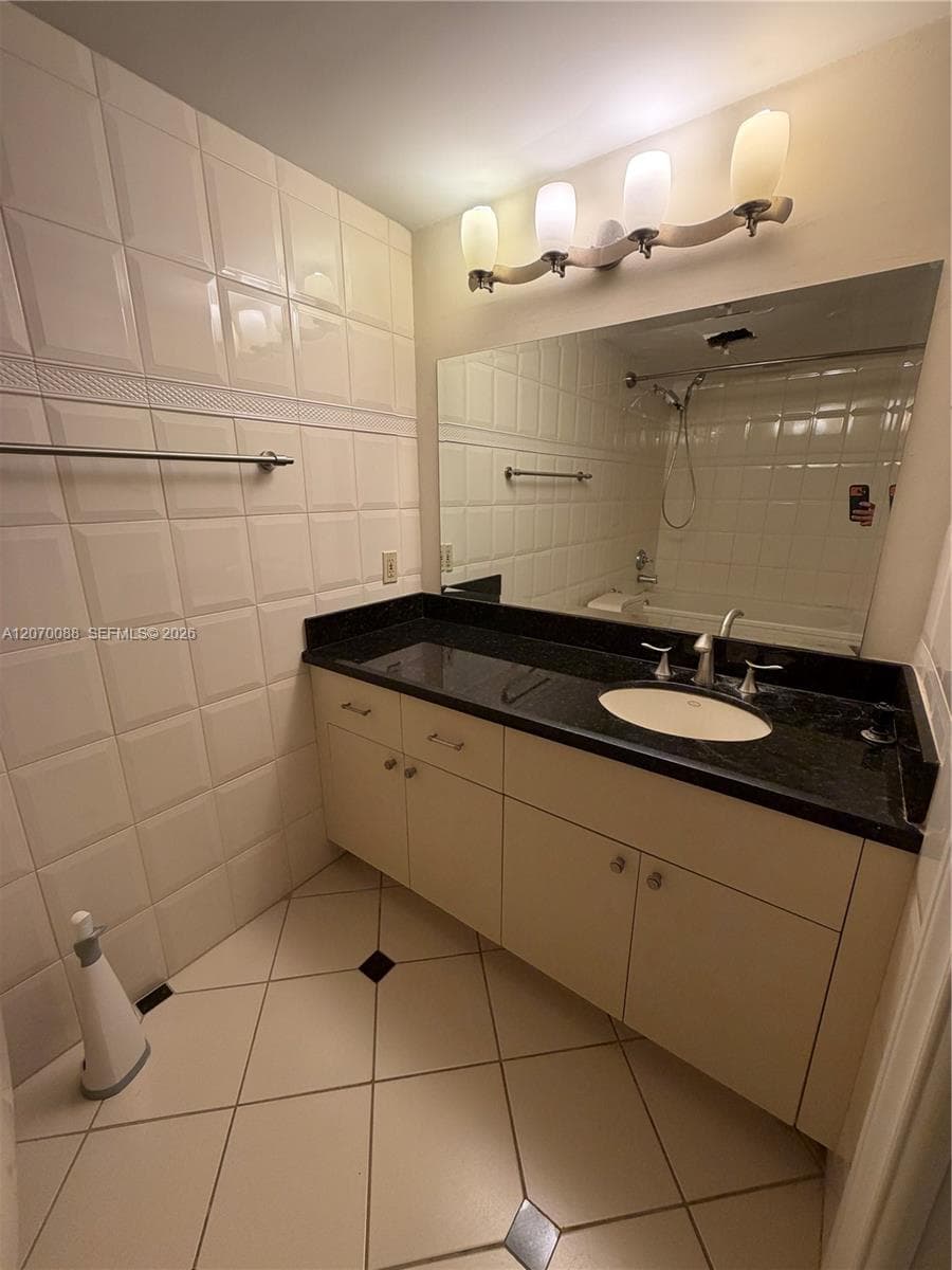 KEYSTONE BAY CONDO · #202 in North Miami - Photo 12