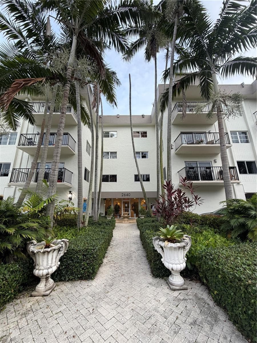 KEYSTONE BAY CONDO · #202 in North Miami - Photo 1