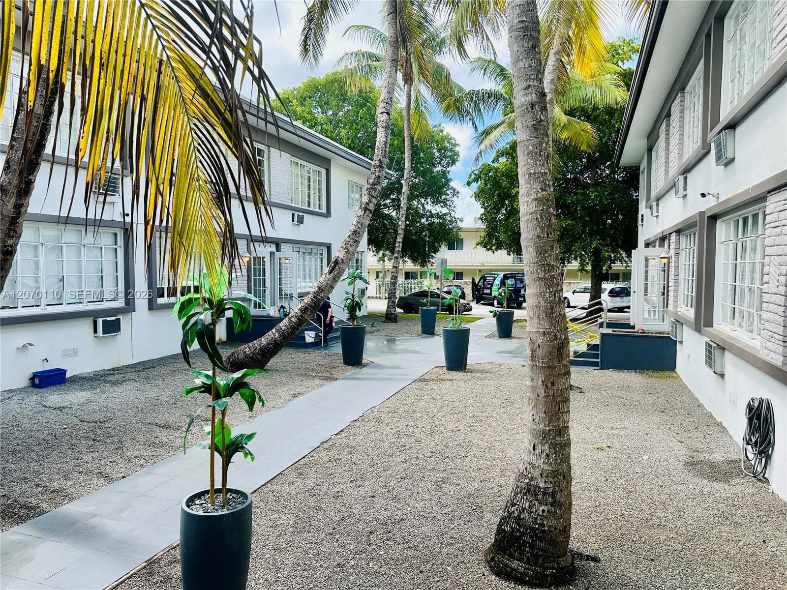 BEACH BAY SUB · #2 in Miami Beach - Photo 16
