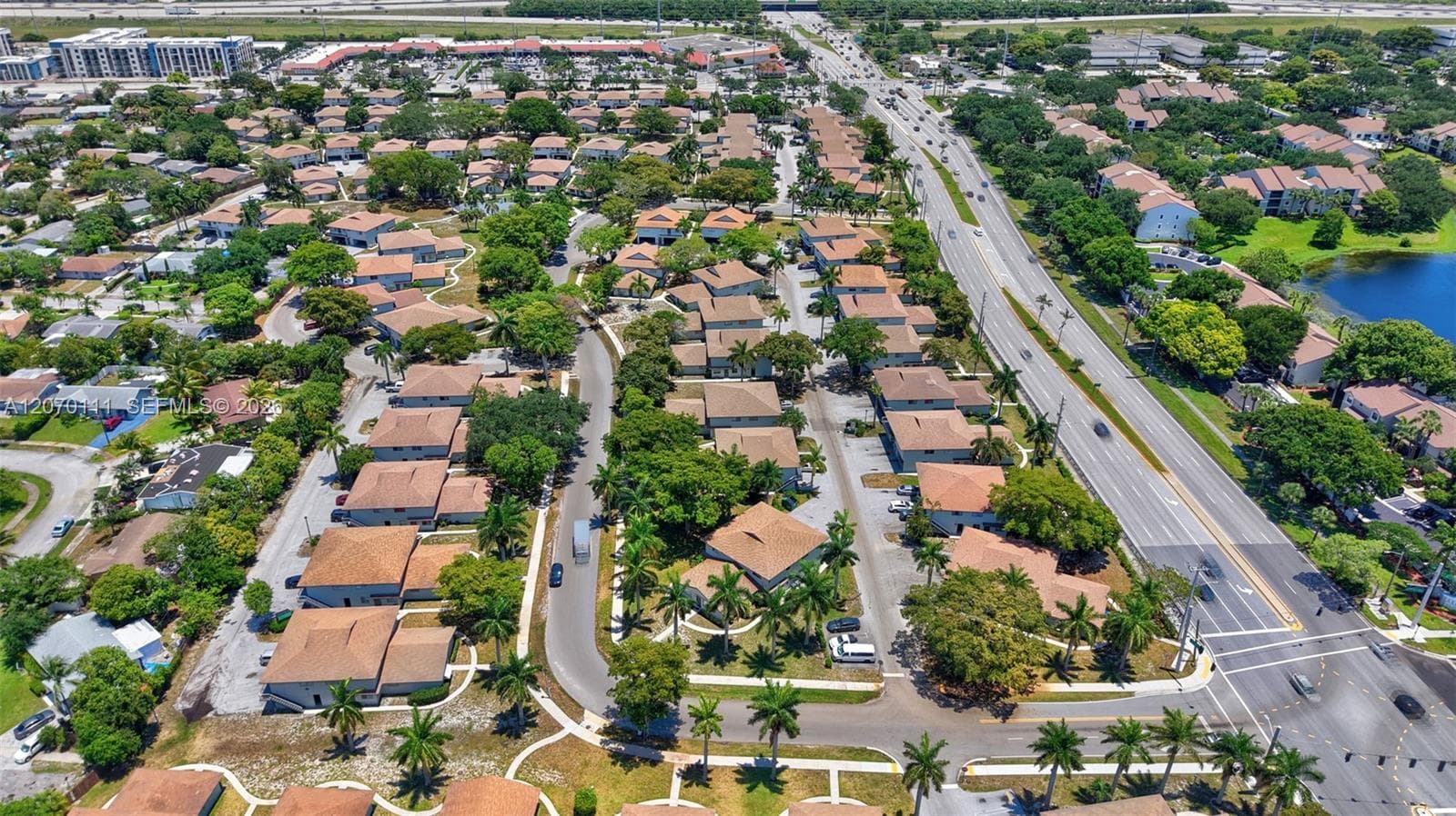 DELRAY ESTATES CONDO PH I · #2 in Delray Beach - Photo 4