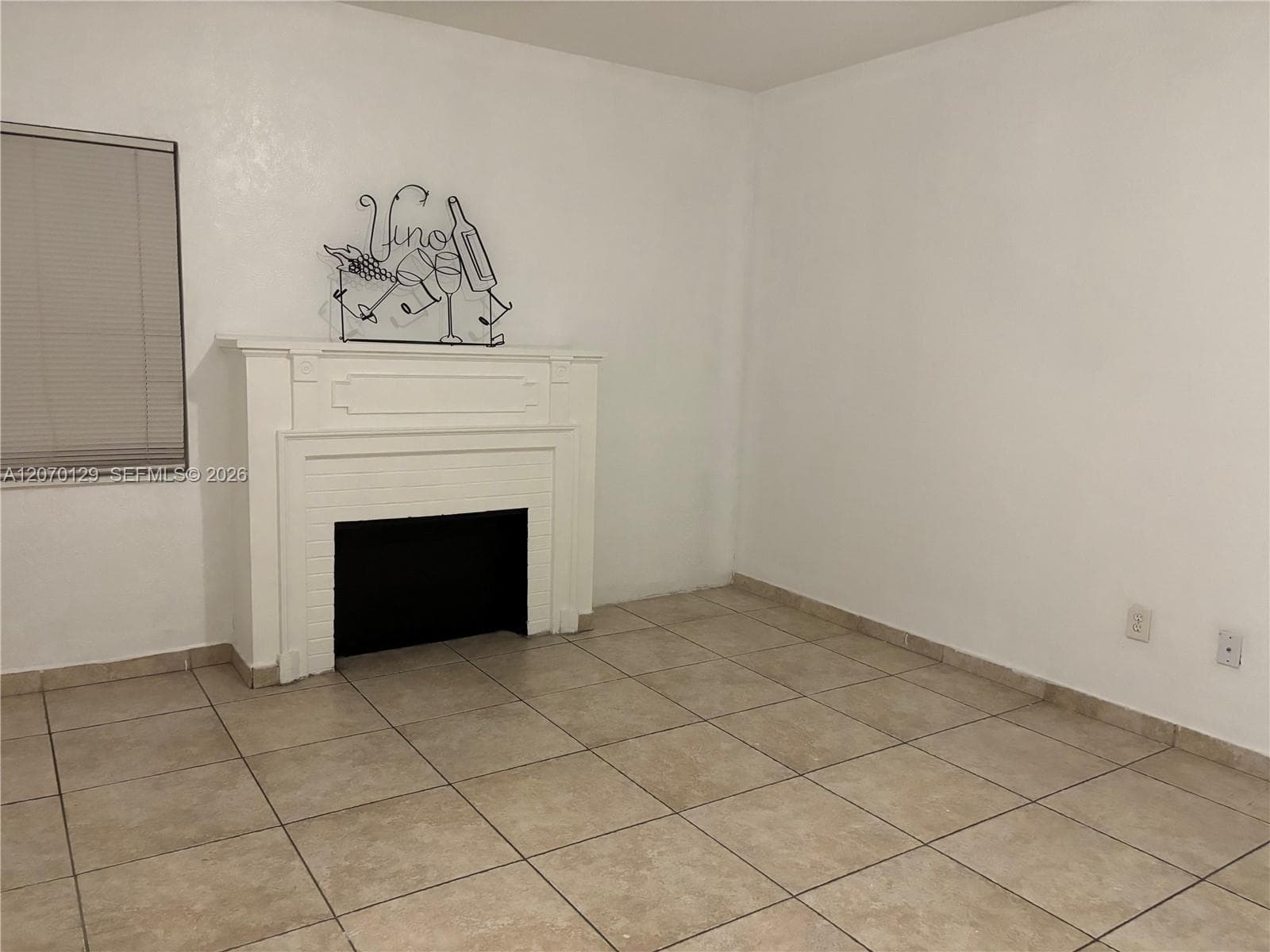 2059 SW 7th St #0 photo 2