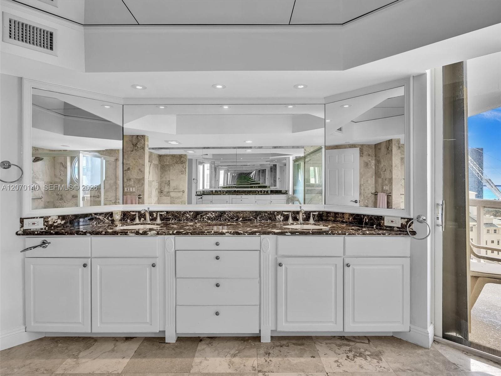 The Landmark · #2101 in Aventura - Photo 13