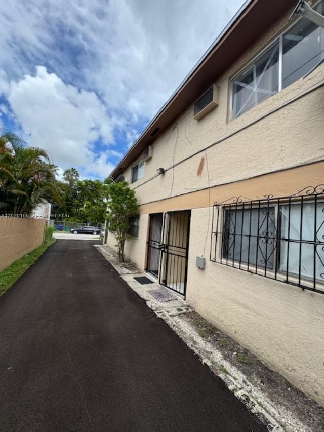 927 NW 7th Ct #3 photo 2