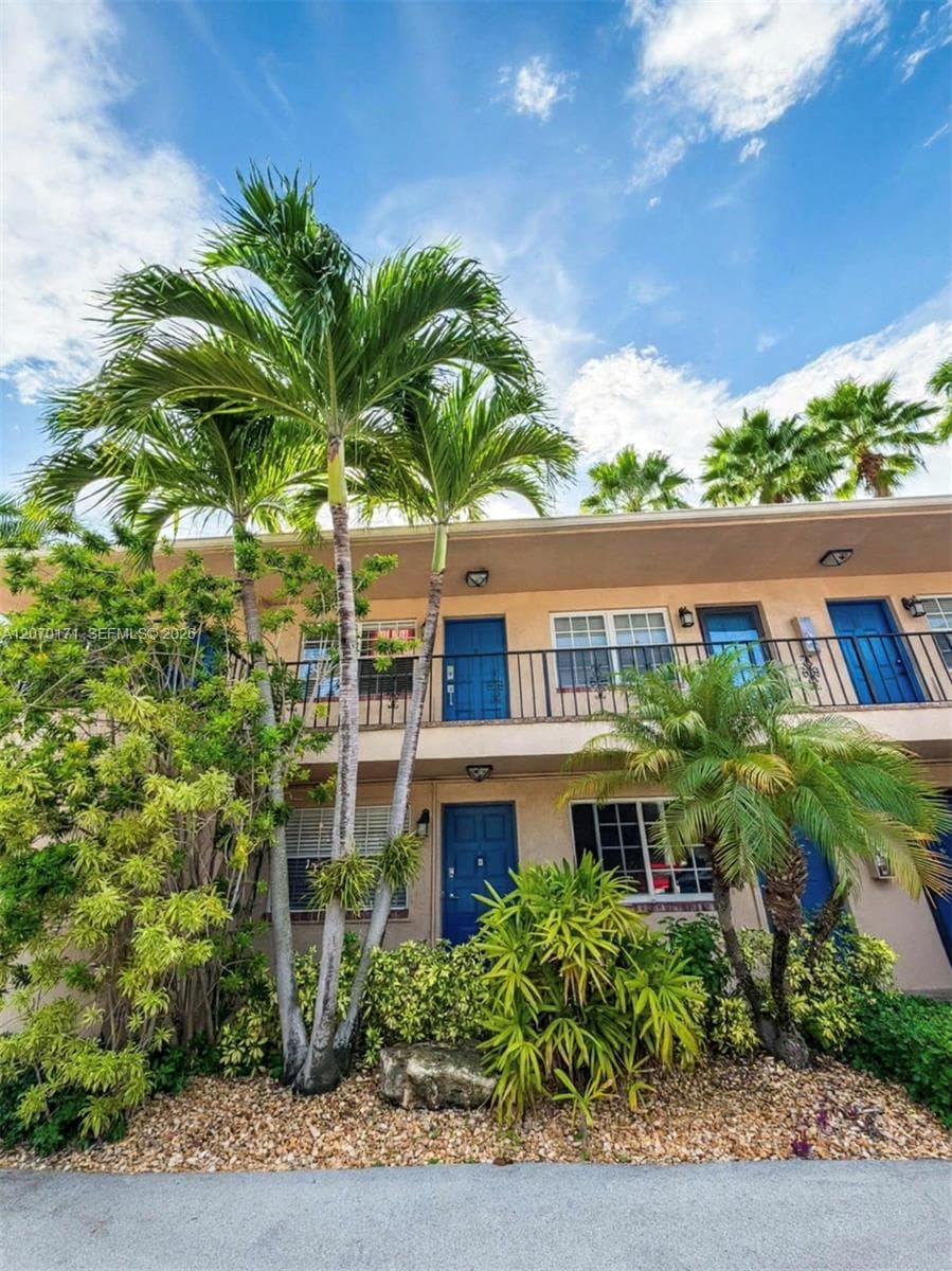 CAPRI WEST CONDO · #9 in Fort Lauderdale - Photo 12