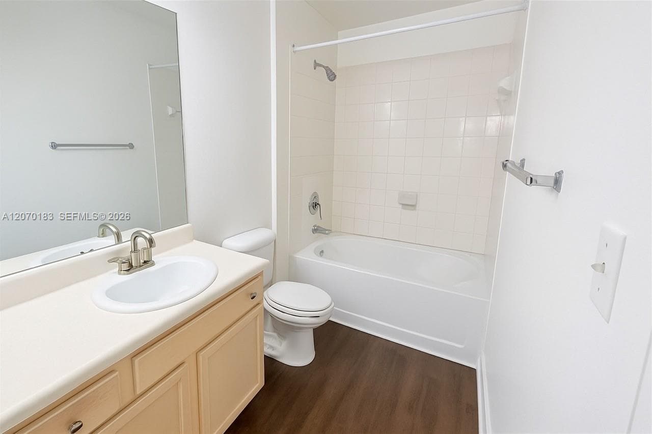 Valencia Condo · #625 in South Miami - Photo 6