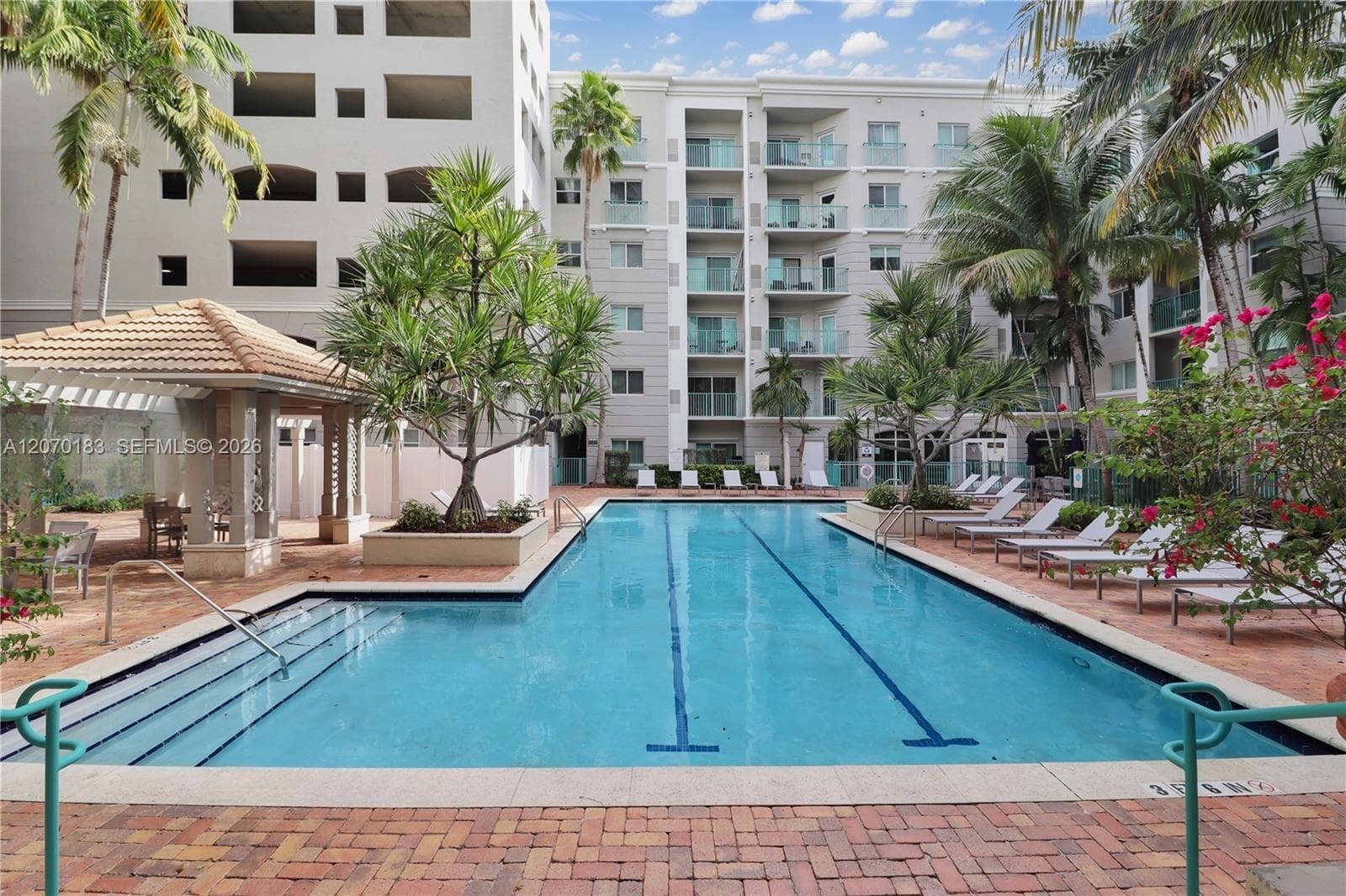 Valencia Condo · #625 in South Miami - Photo 7