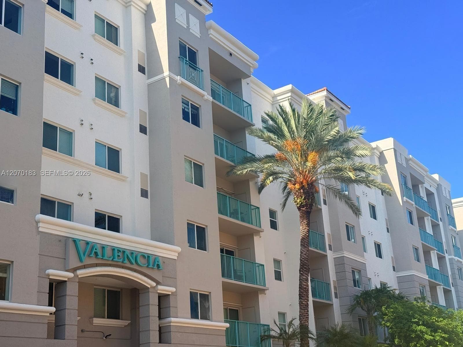 Valencia Condo · #625 in South Miami - Photo 1
