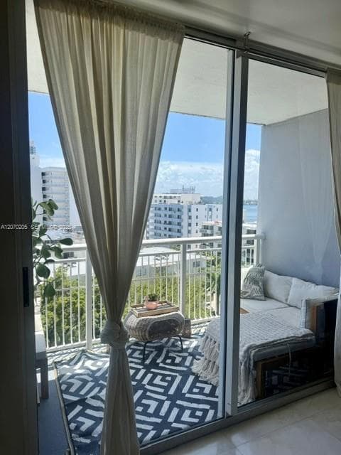 West Bay Plaza · #906 in Miami Beach - Photo 4