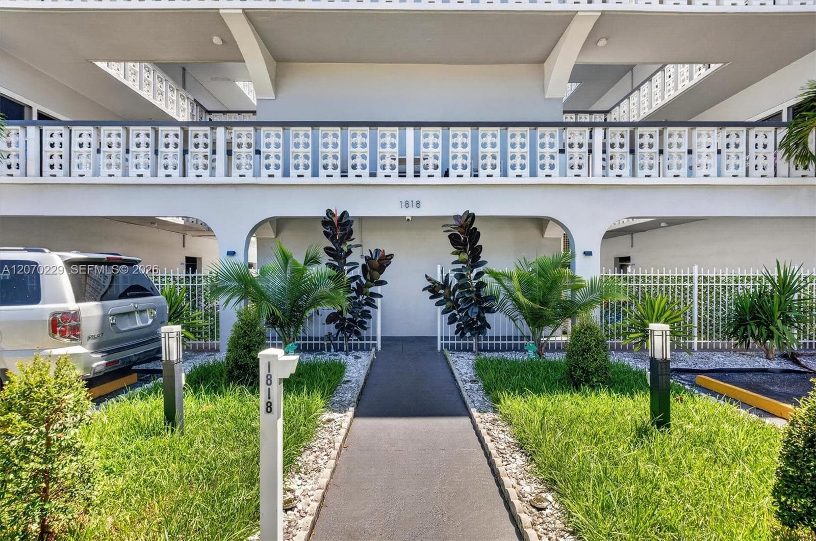 Garden Terrace · #3B in Hollywood - Photo 6