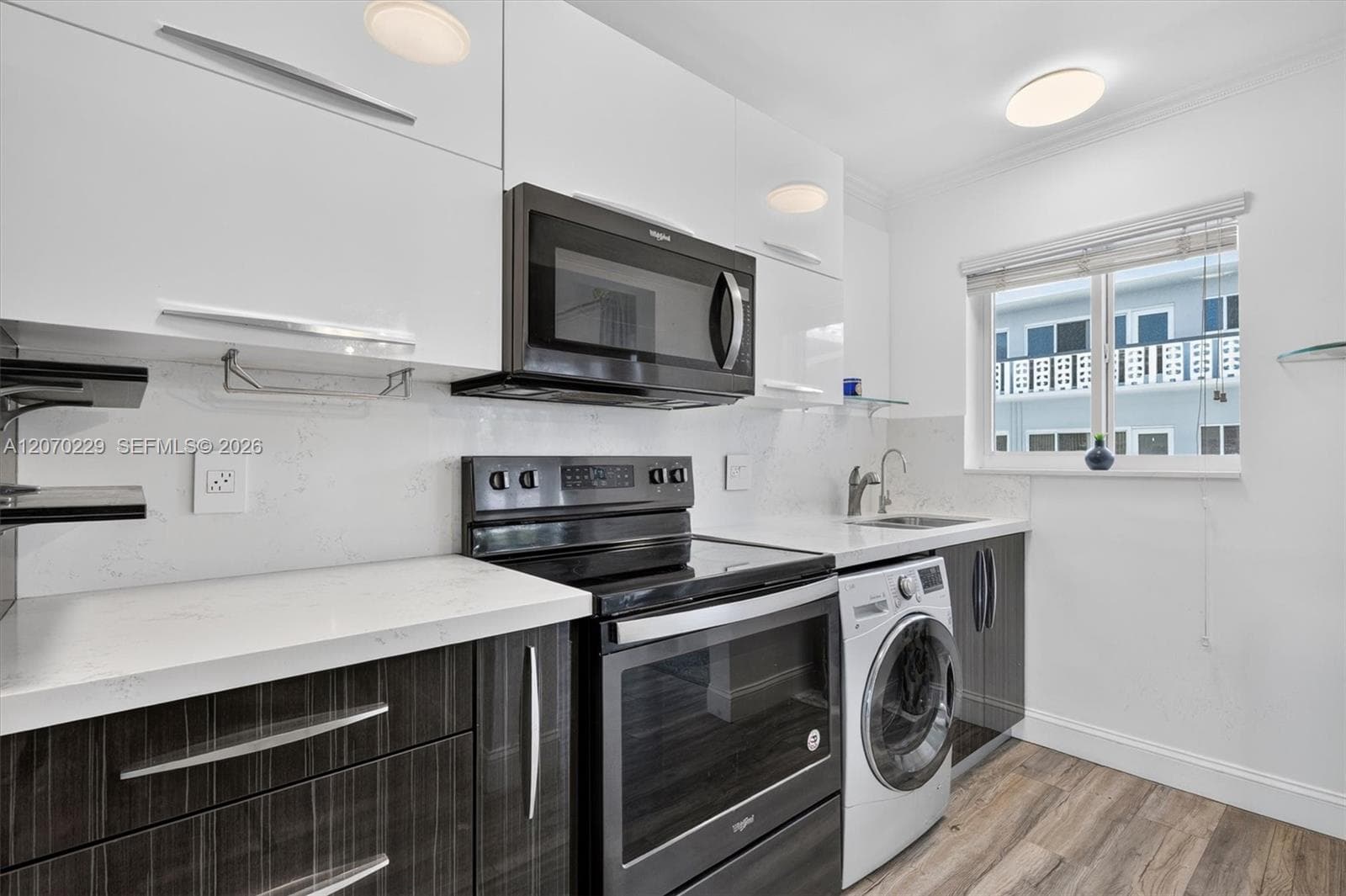 Garden Terrace · #3B in Hollywood - Photo 22