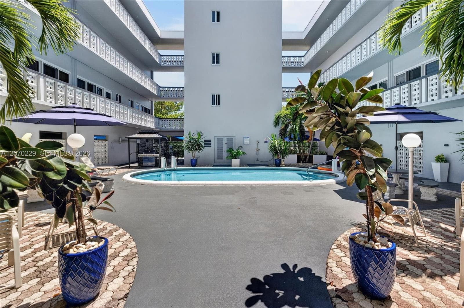 Garden Terrace · #3B in Hollywood - Photo 7