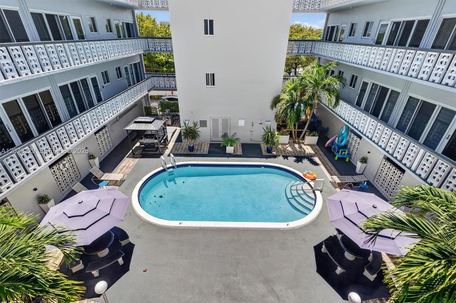 Garden Terrace · #3B in Hollywood - Photo 1