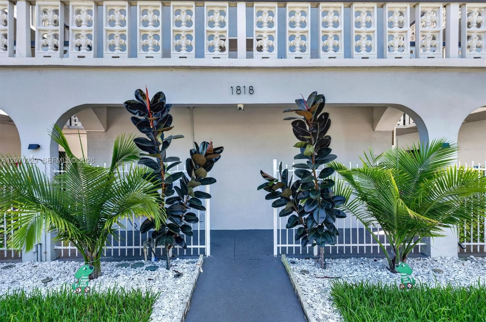Garden Terrace · #3B in Hollywood - Photo 39