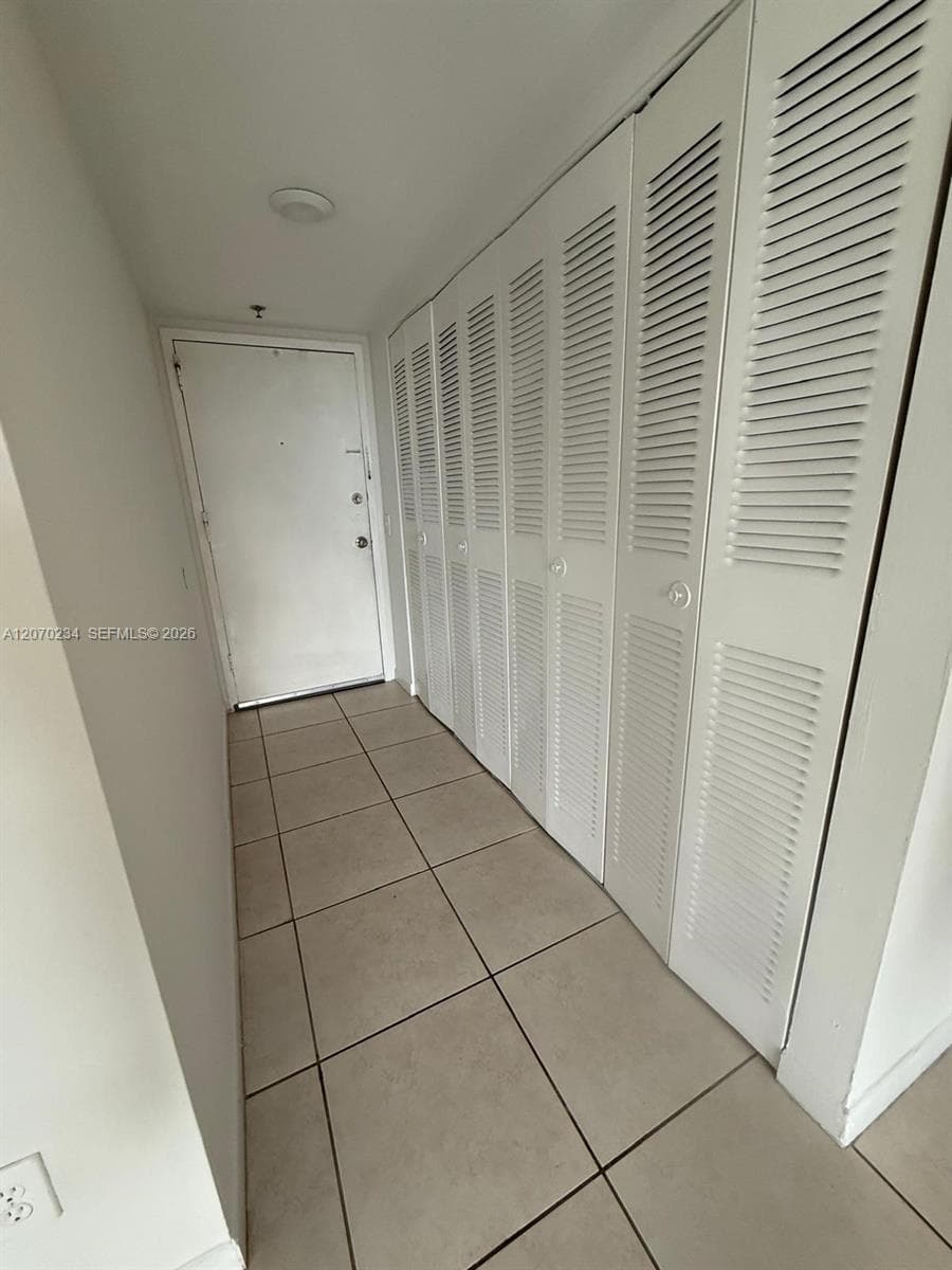 INLAND TOWERS CONDO · #302 in North Miami Beach - Photo 12