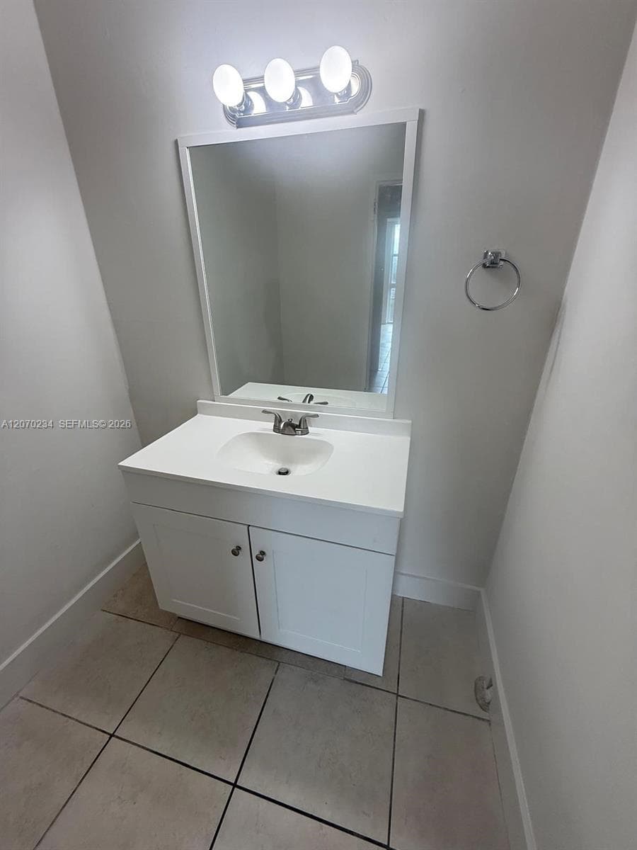 INLAND TOWERS CONDO · #302 in North Miami Beach - Photo 7