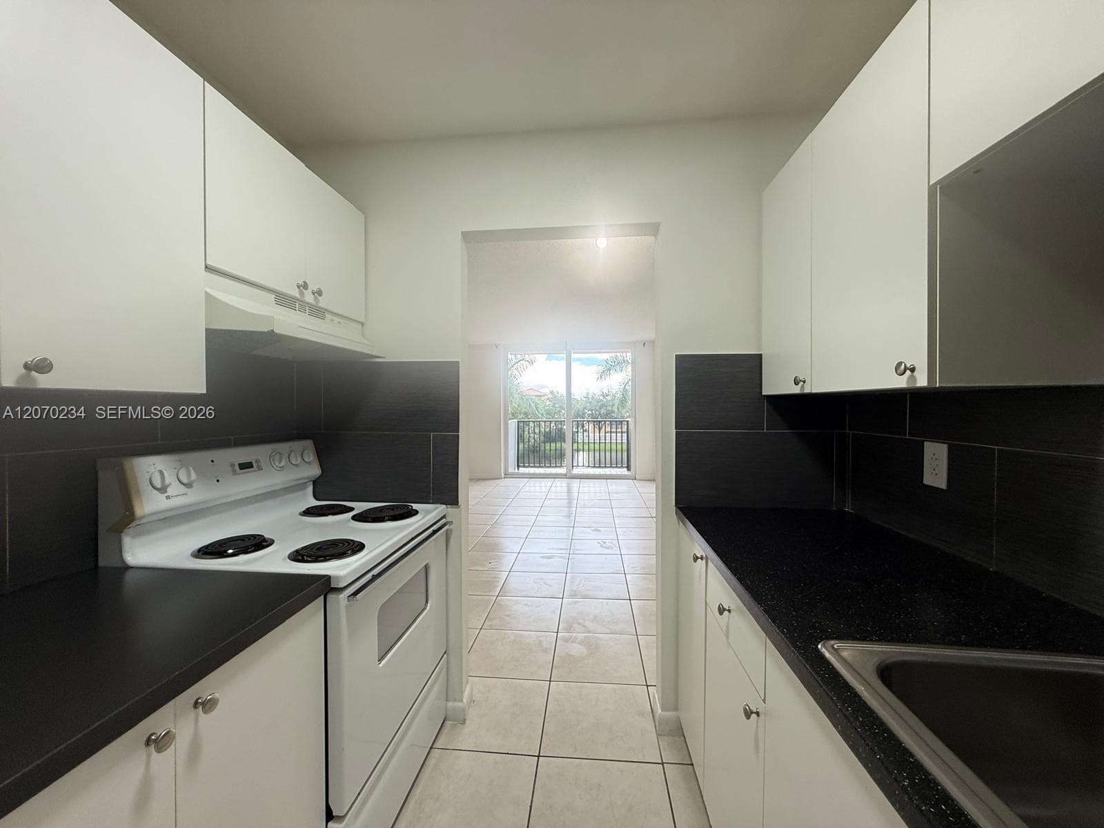 INLAND TOWERS CONDO · #302 in North Miami Beach - Photo 5