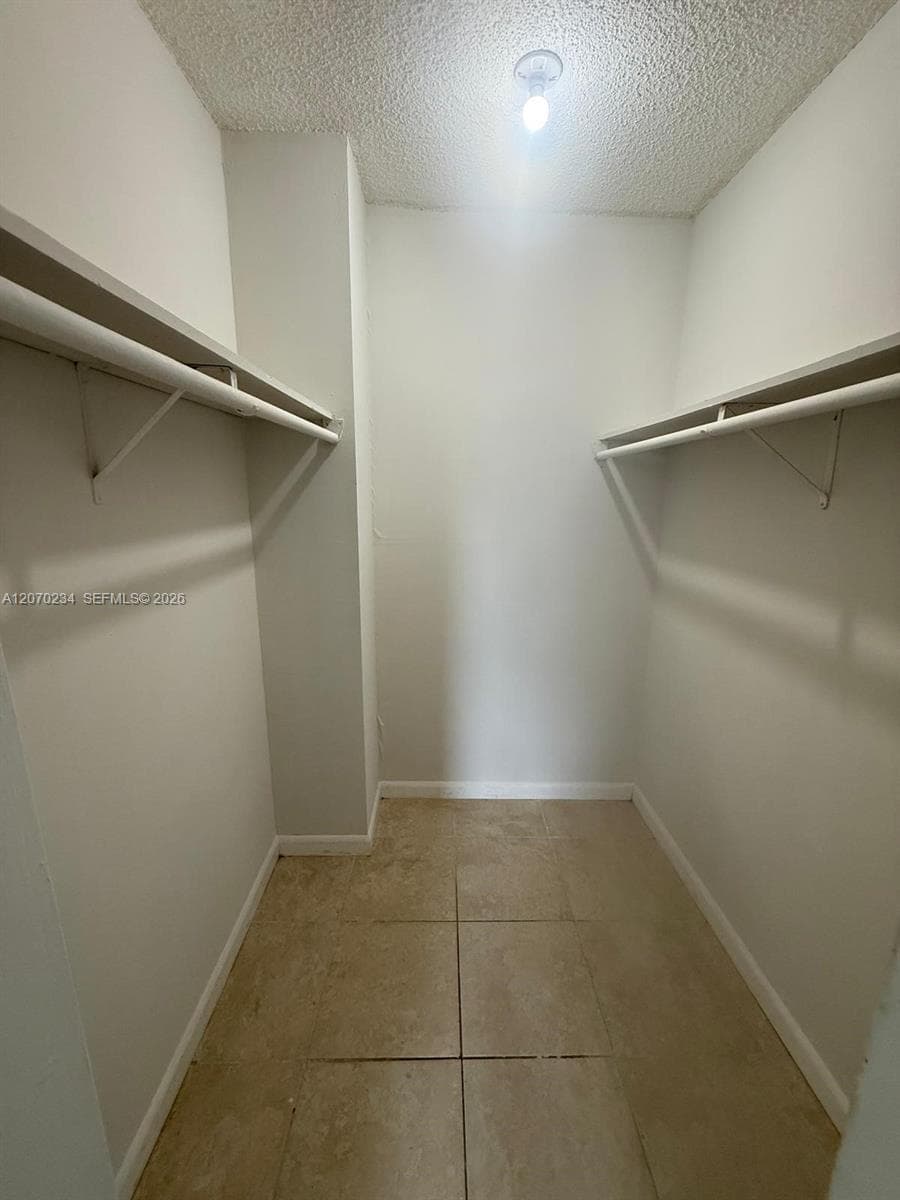 INLAND TOWERS CONDO · #302 in North Miami Beach - Photo 9