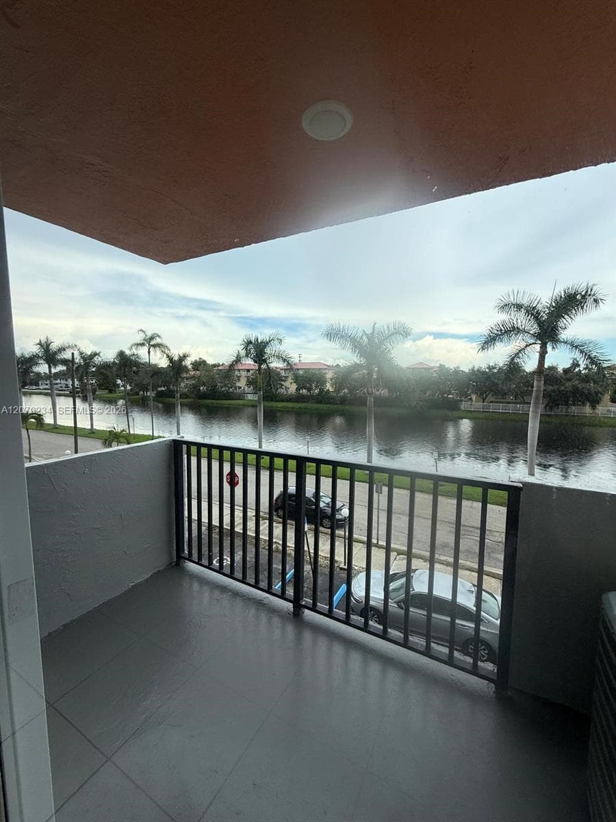 INLAND TOWERS CONDO · #302 in North Miami Beach - Photo 4