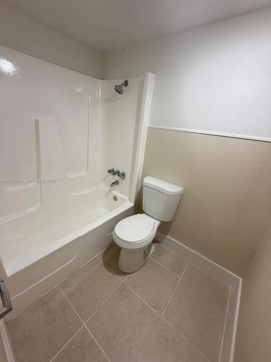 INLAND TOWERS CONDO · #302 in North Miami Beach - Photo 8