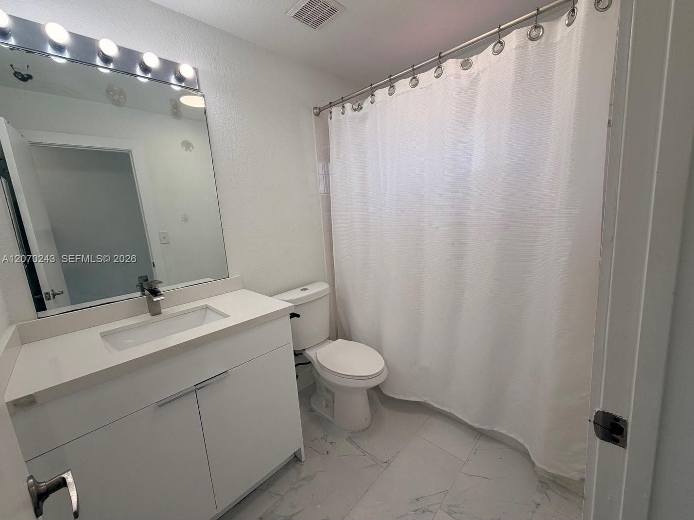 2054 NE 167th St # 122 #3-122 photo 24