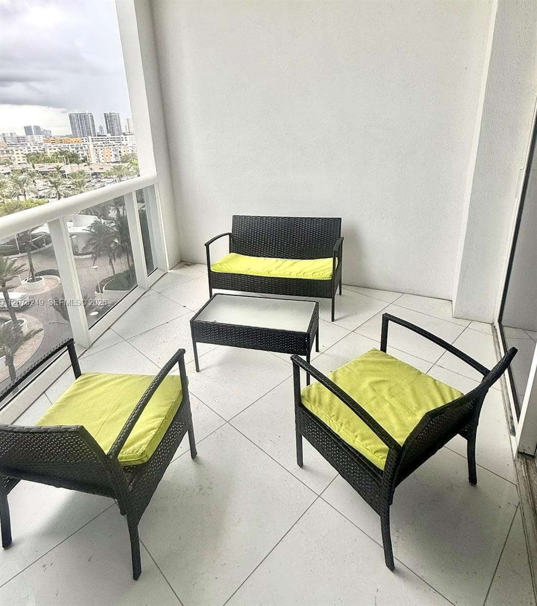 Trump Royale · #908 in Sunny Isles Beach - Photo 5