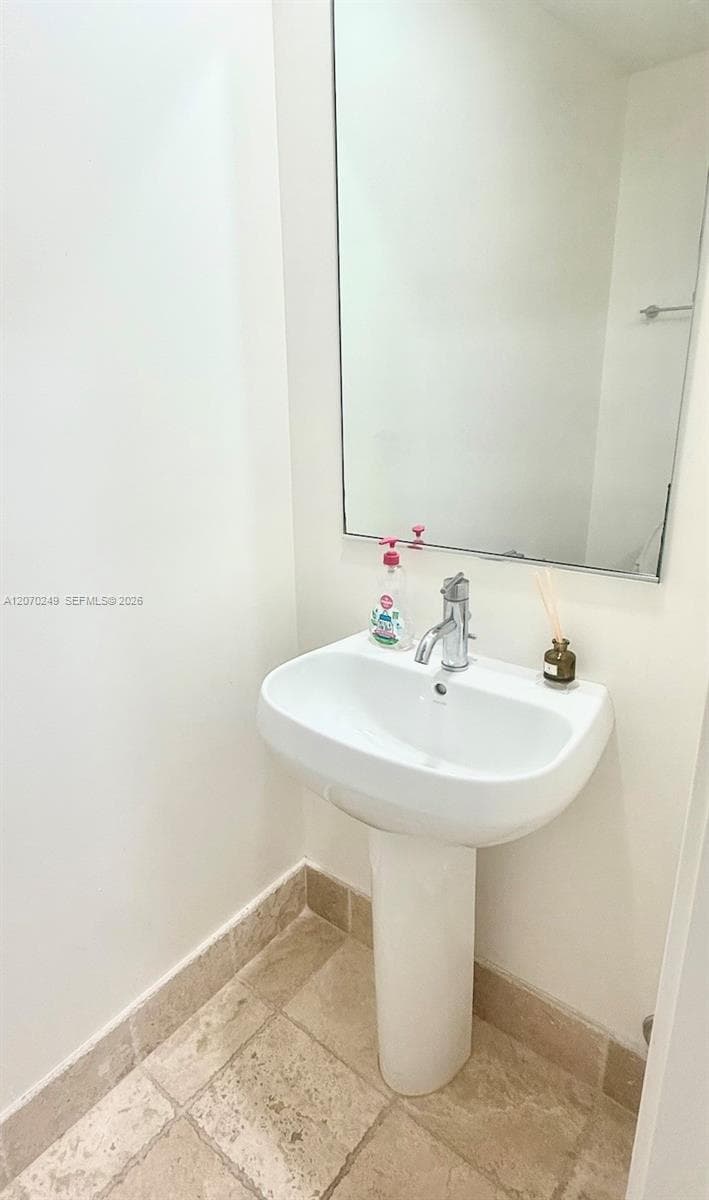 Trump Royale · #908 in Sunny Isles Beach - Photo 9