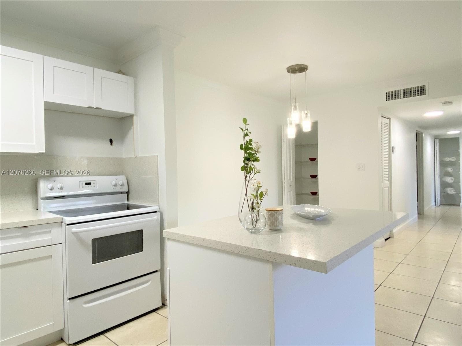 DORAL PK CO CLUB VILLAS C · #104 in Doral - Photo 2