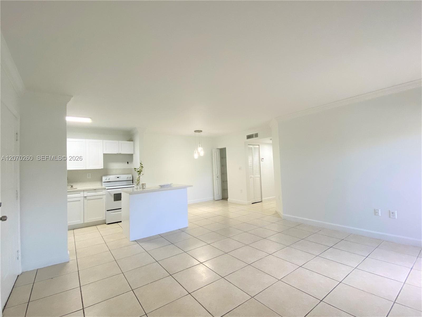 DORAL PK CO CLUB VILLAS C · #104 in Doral - Photo 5