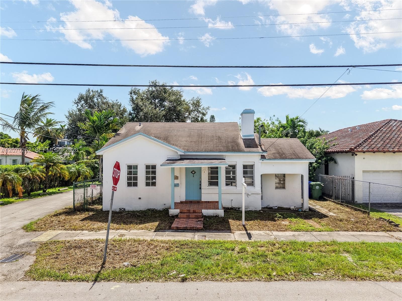 2100 SW 25th St photo 3