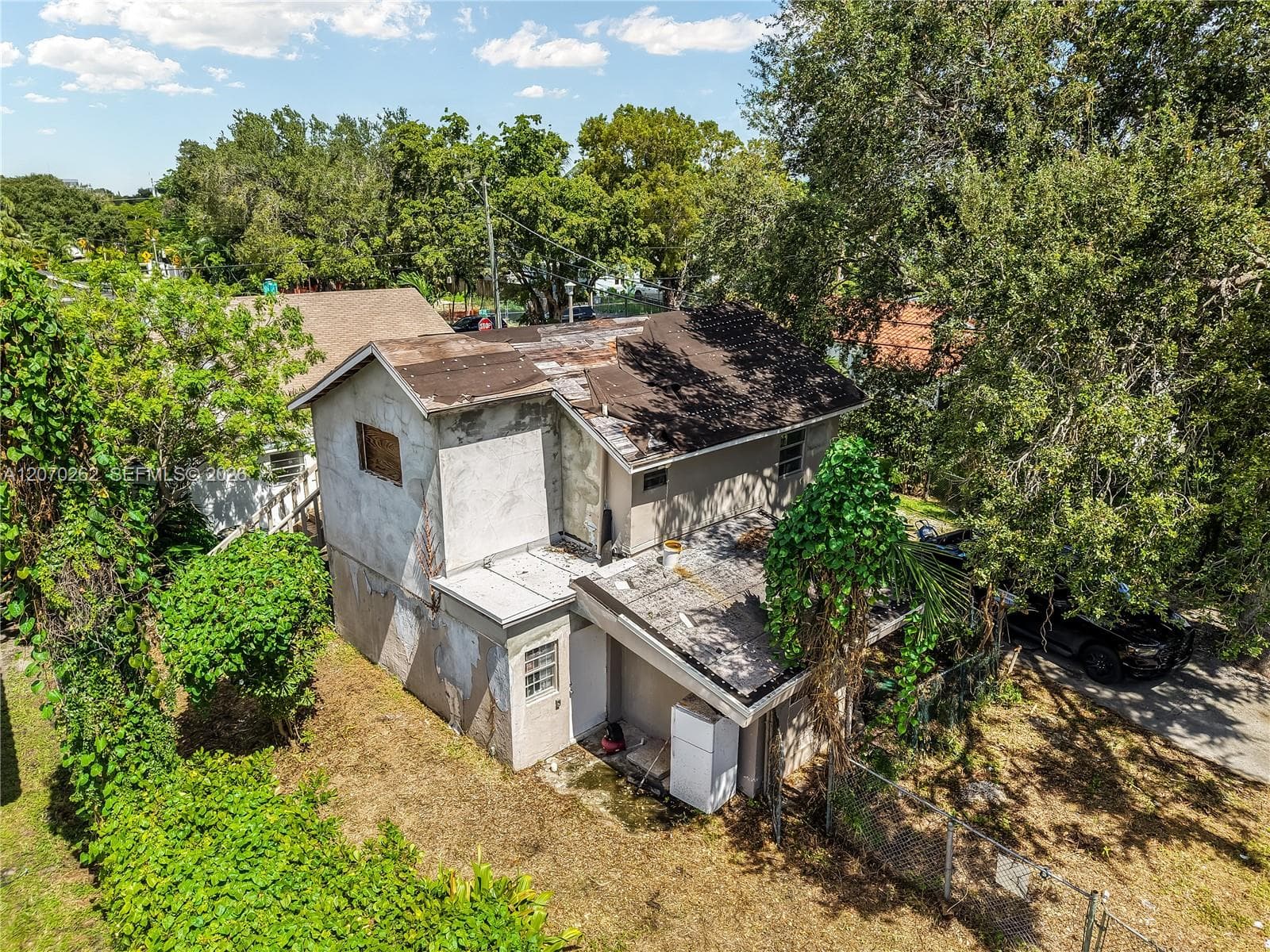 2100 SW 25th St photo 19