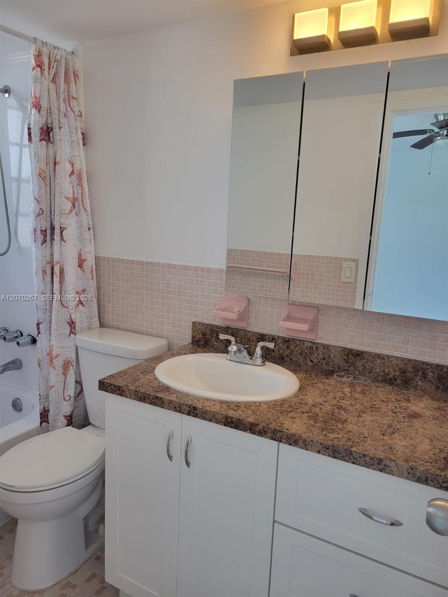 CARLYLE PLAZA CONDO · #604 in Miami Beach - Photo 26