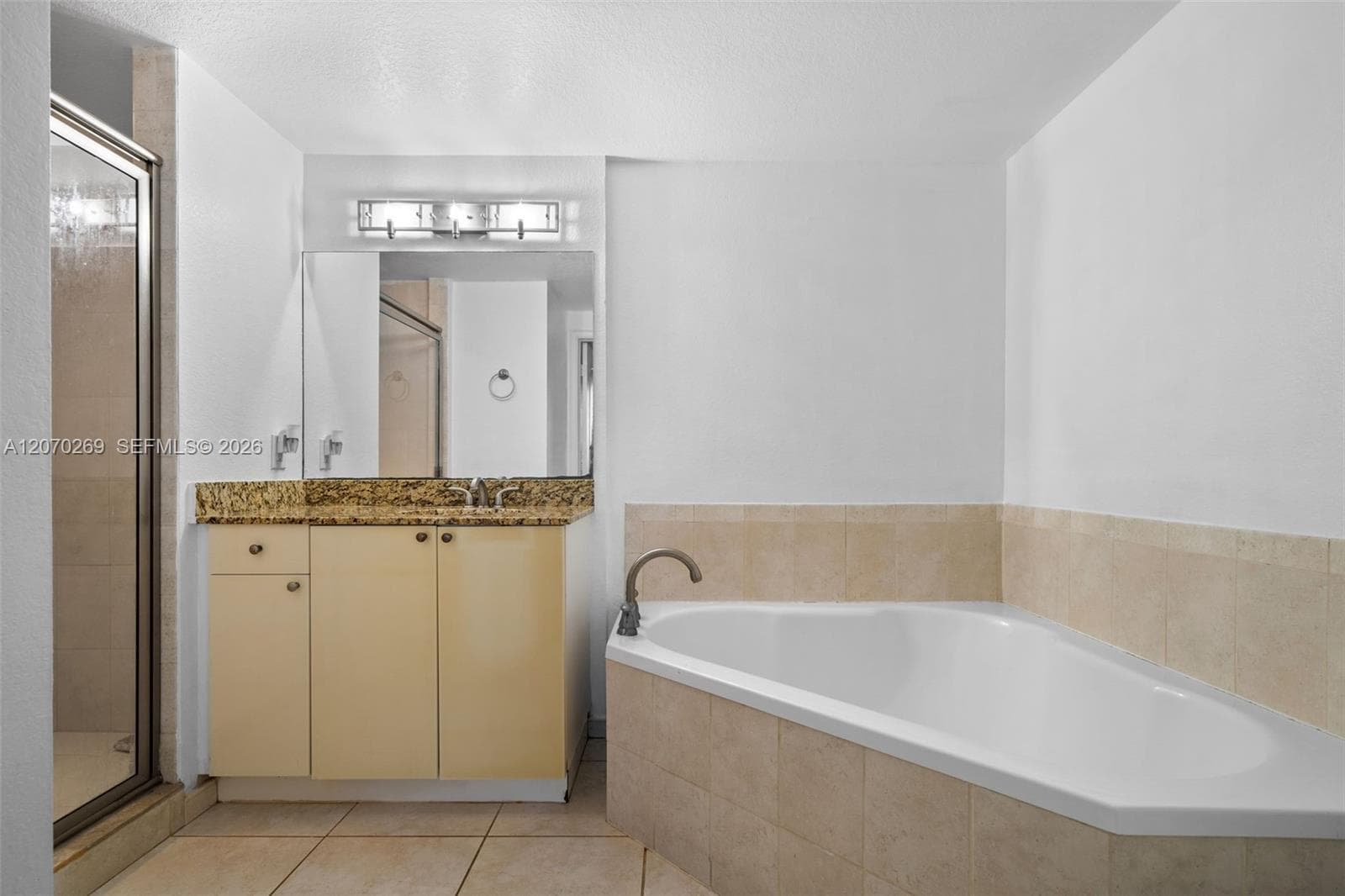 RADIUS CONDOMINIUM · #903 in Hollywood - Photo 23