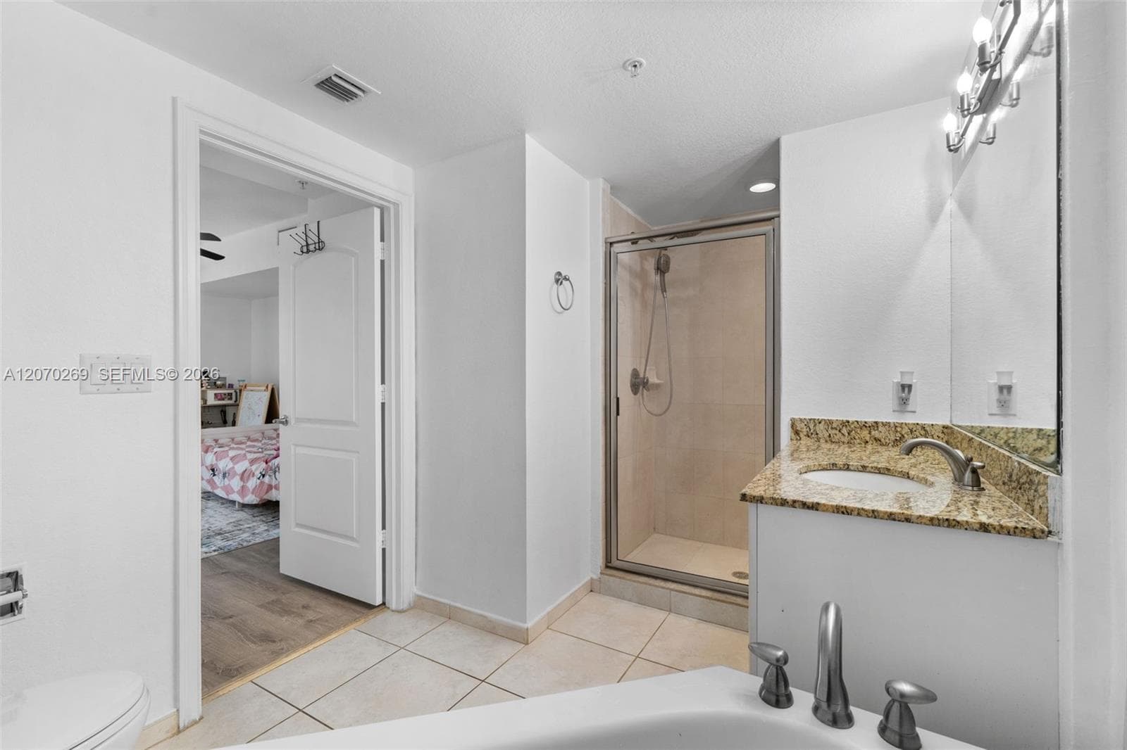 RADIUS CONDOMINIUM · #903 in Hollywood - Photo 25