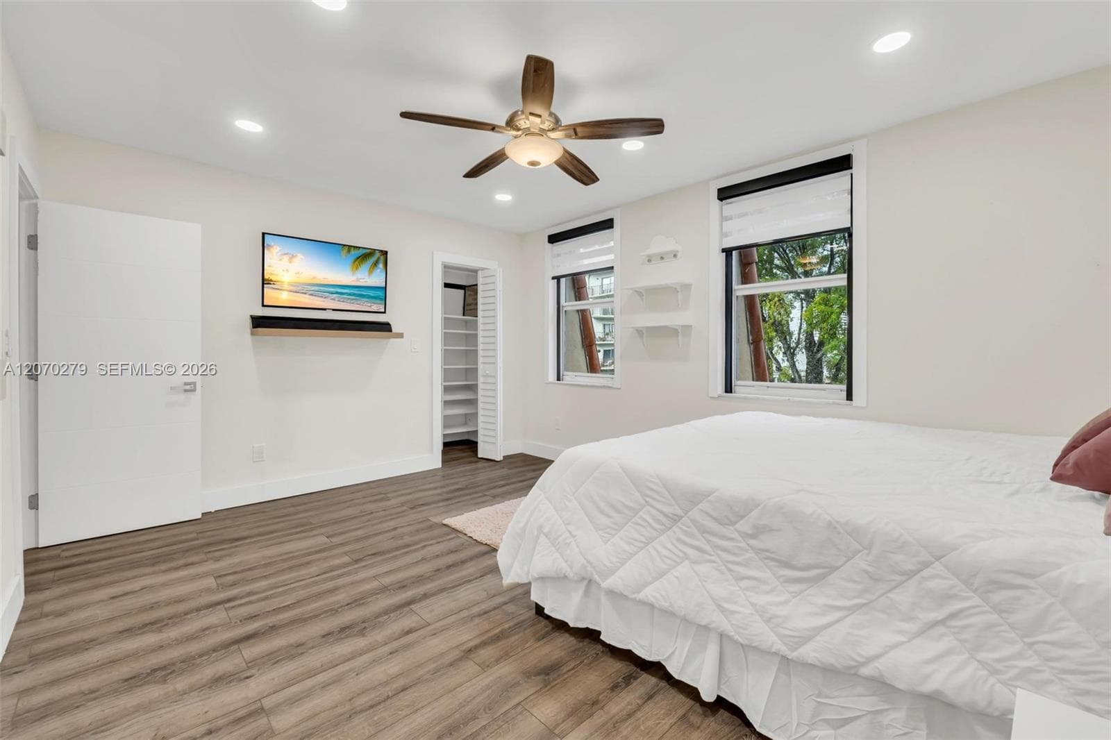 BEACH CLUB VILLAS CONDO · #34 in North Miami Beach - Photo 22