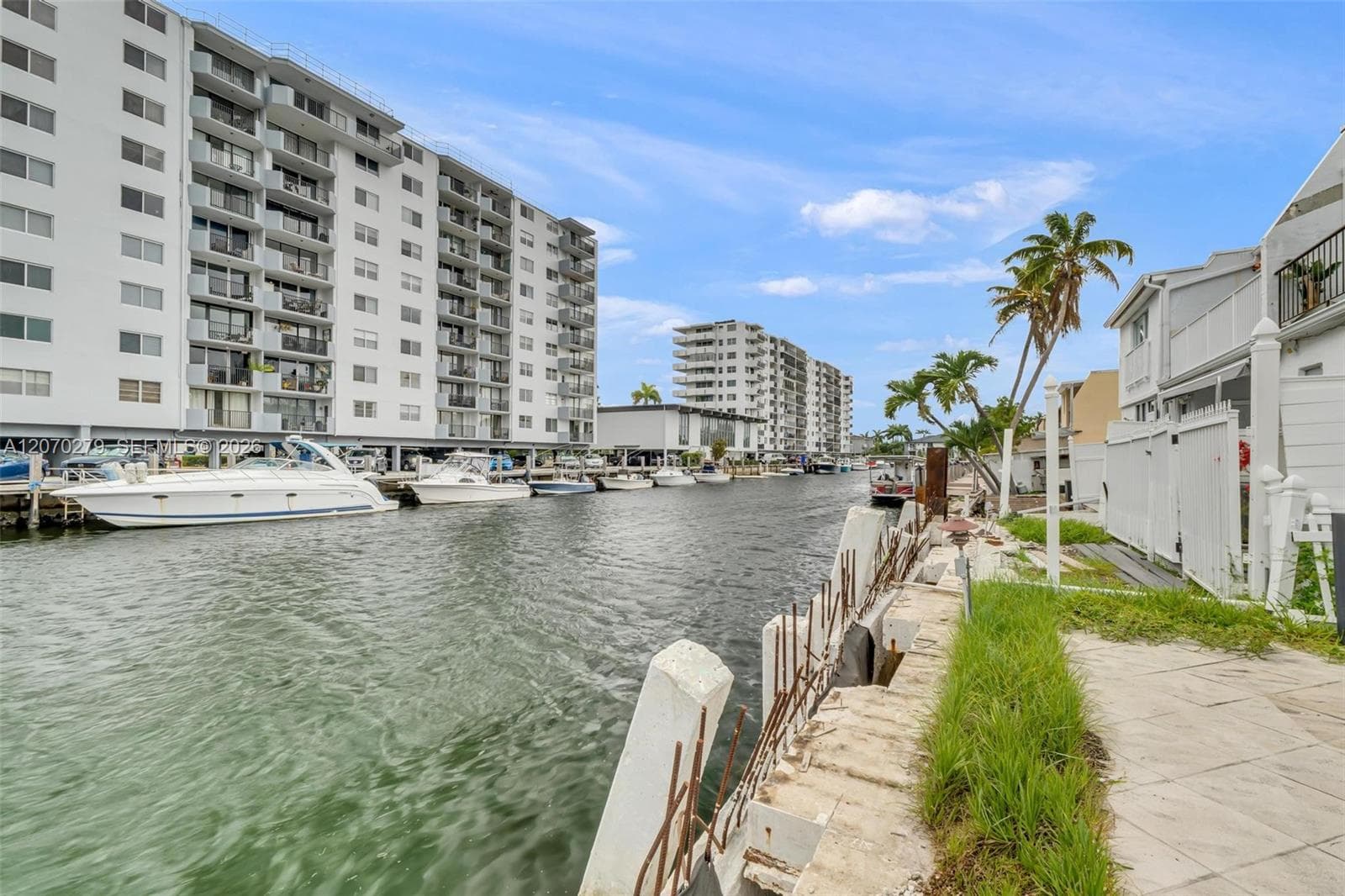 BEACH CLUB VILLAS CONDO · #34 in North Miami Beach - Photo 36