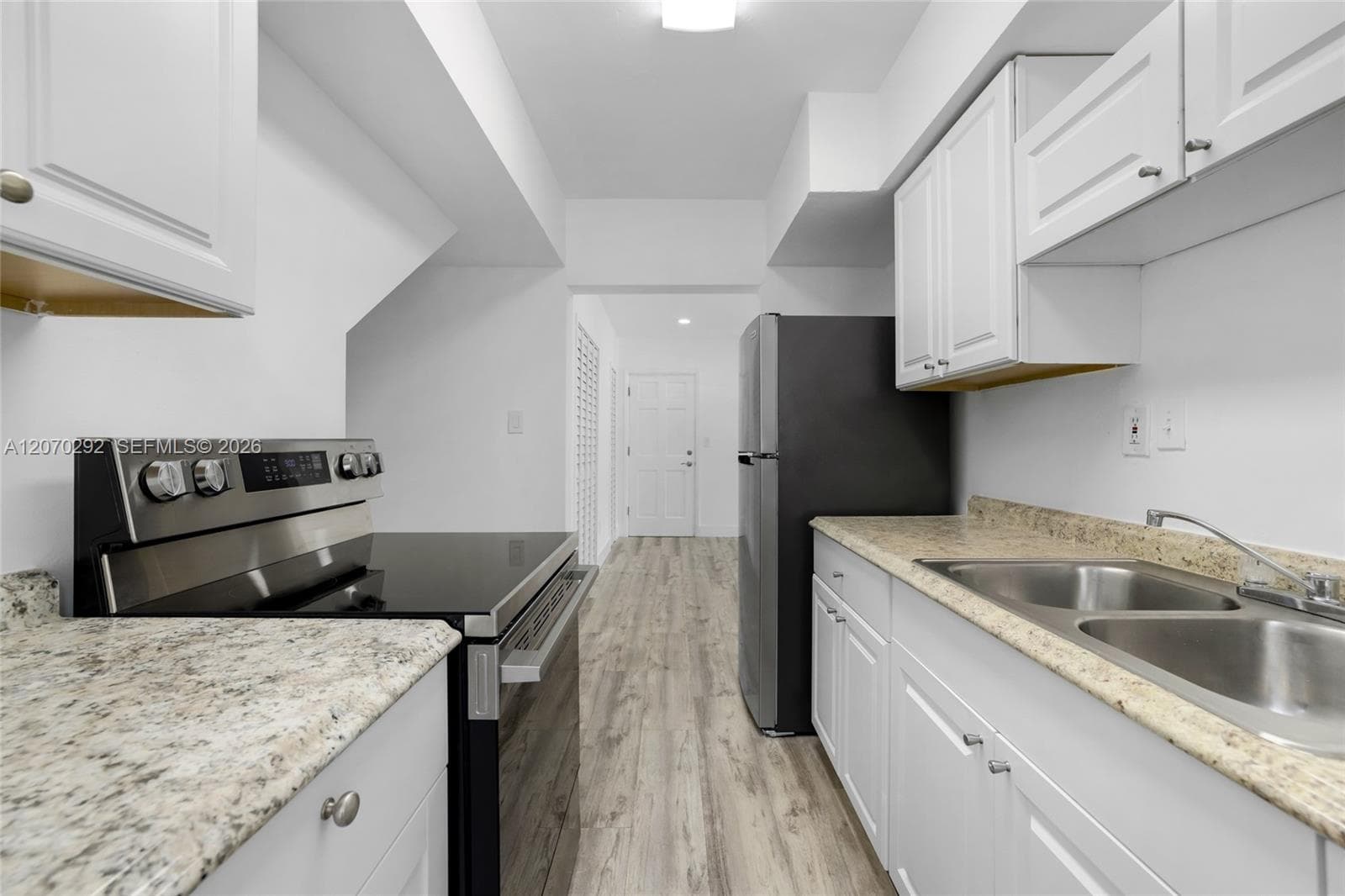 JOYCIA APARTMENTS · #7 in Miami Beach - Photo 14
