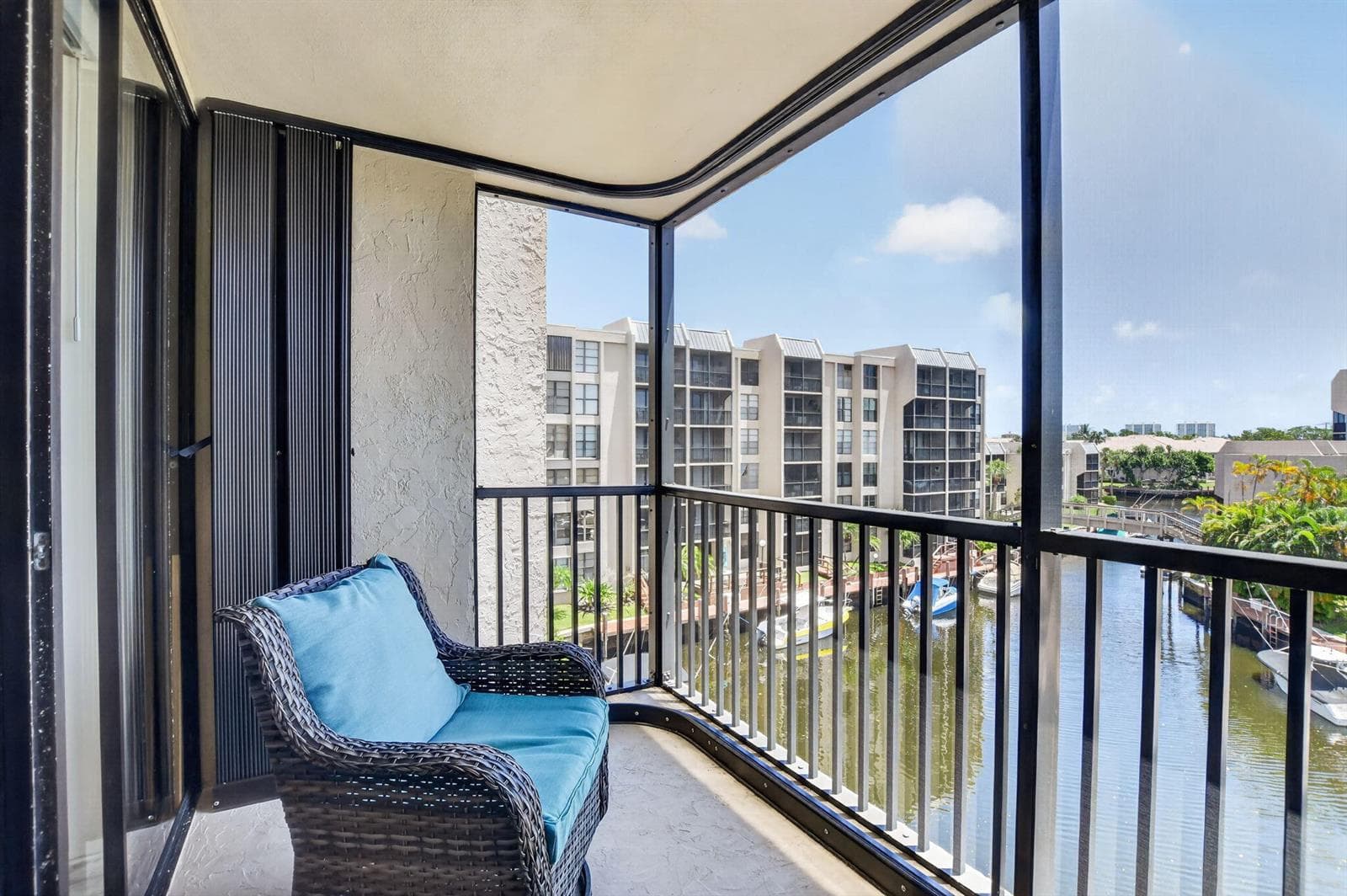 Screened Balcony