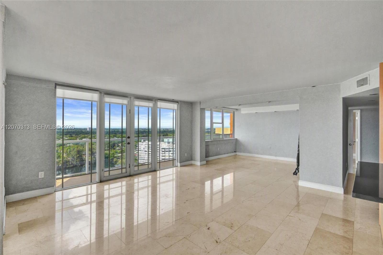 Buckley Towers Condo · #PH15E in Miami - Photo 3