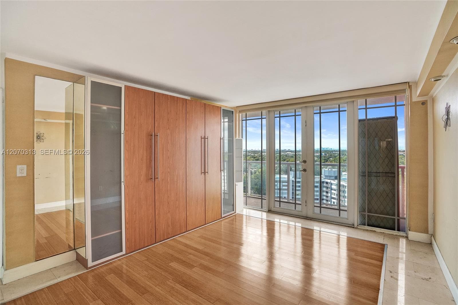 Buckley Towers Condo · #PH15E in Miami - Photo 9