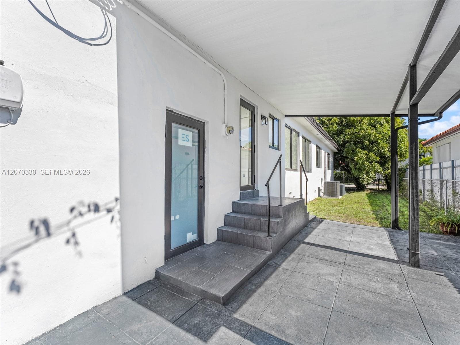 2500 SW 23rd Ter photo 27