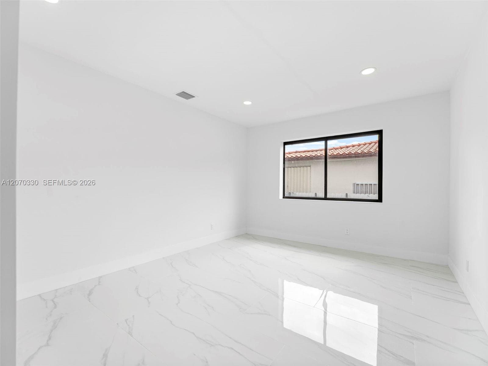 2500 SW 23rd Ter photo 13