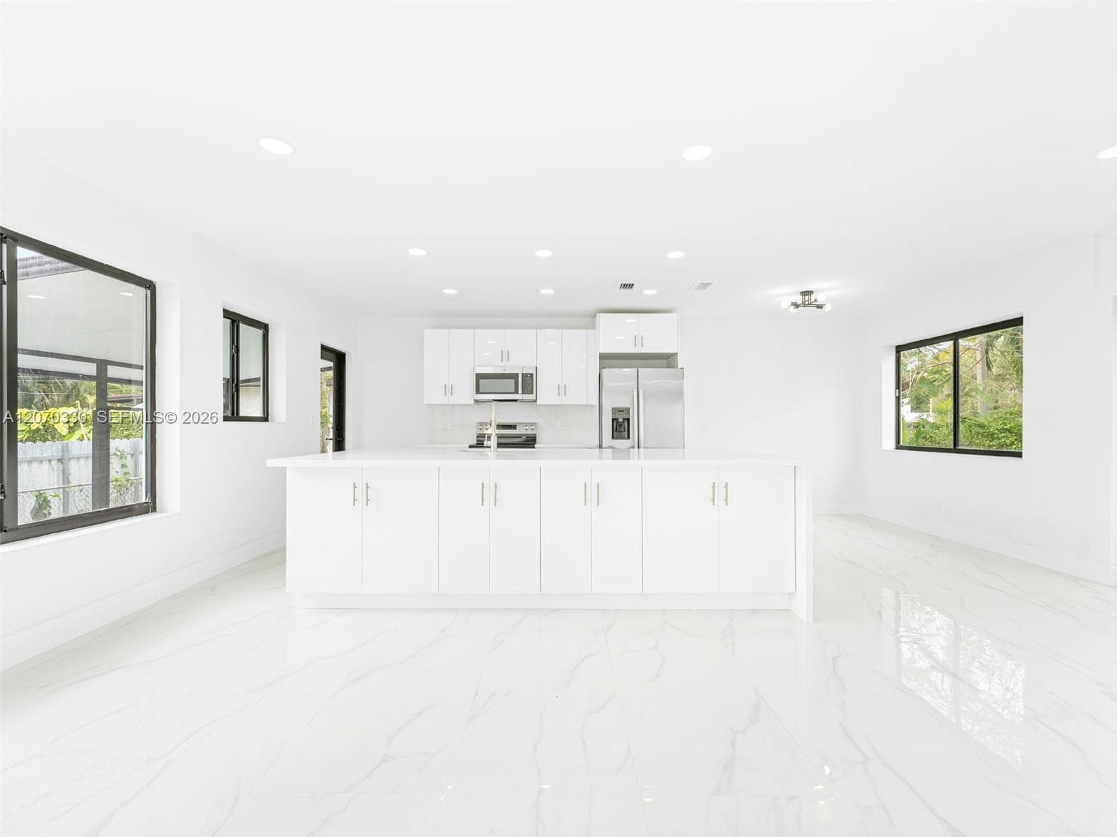 2500 SW 23rd Ter photo 9