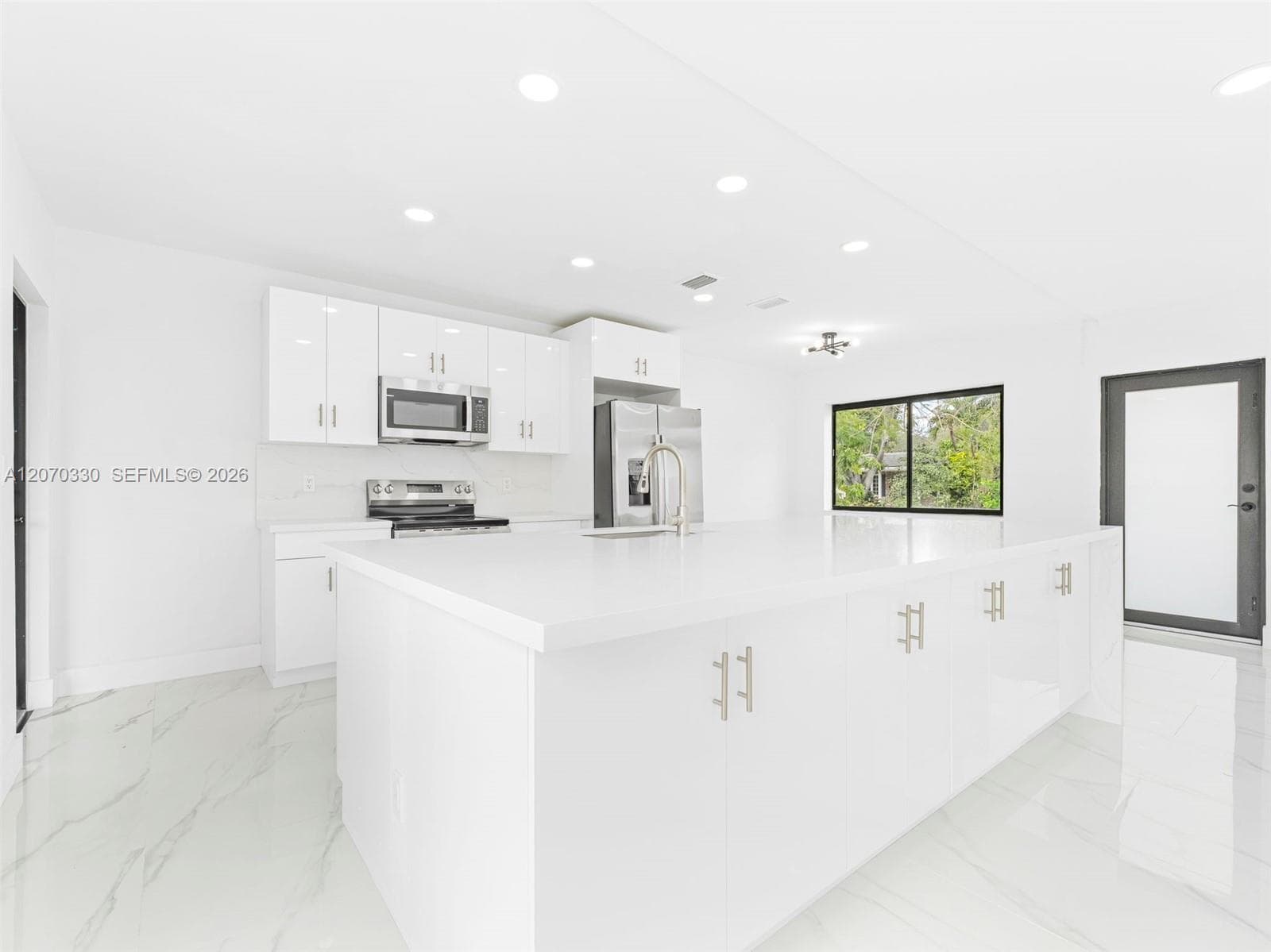 2500 SW 23rd Ter photo 11