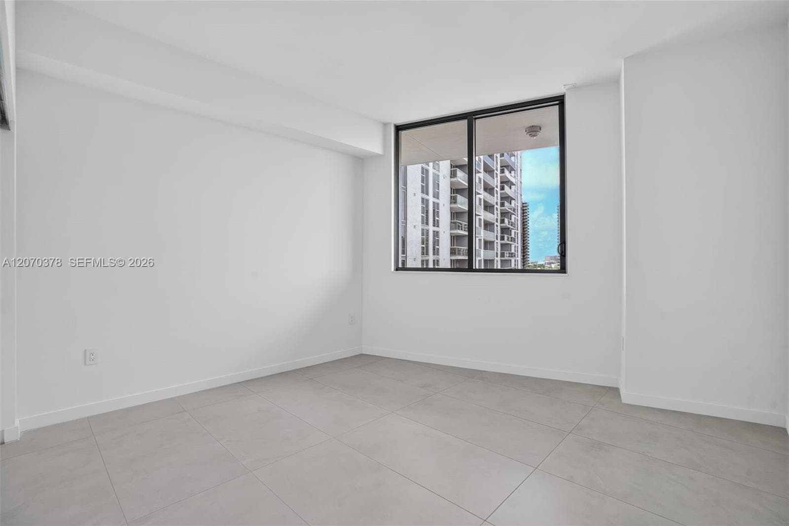 Casa Bella · #1605 in Miami - Photo 19