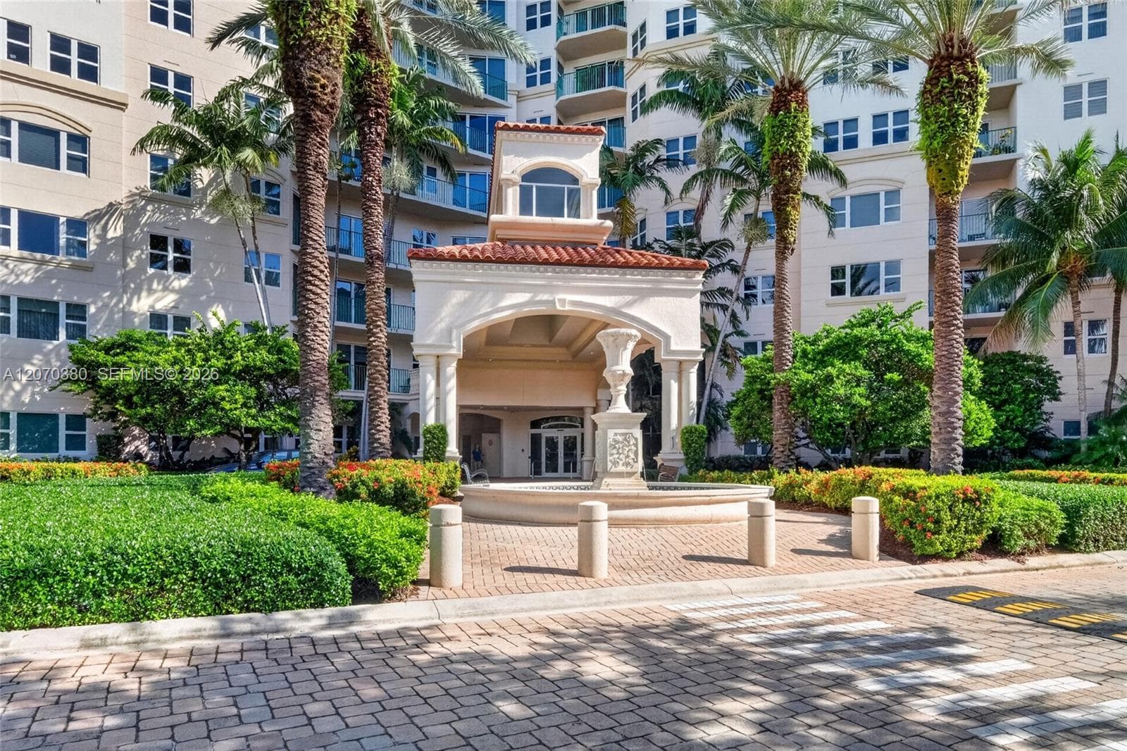 TURNBERRY VILLAGE · #805 in Aventura - Photo 13
