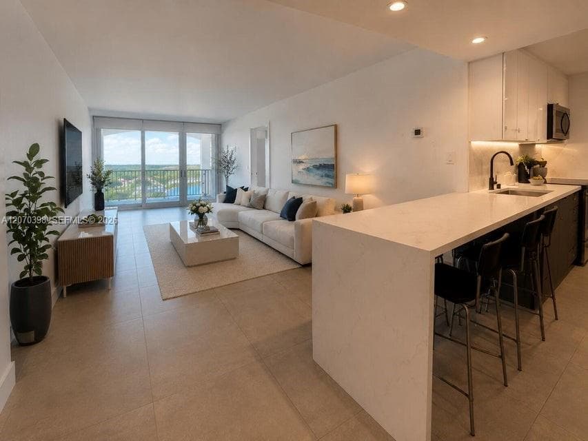 THE CARRIAGE HOUSE CONDO · #620 in Miami Beach - Photo 6