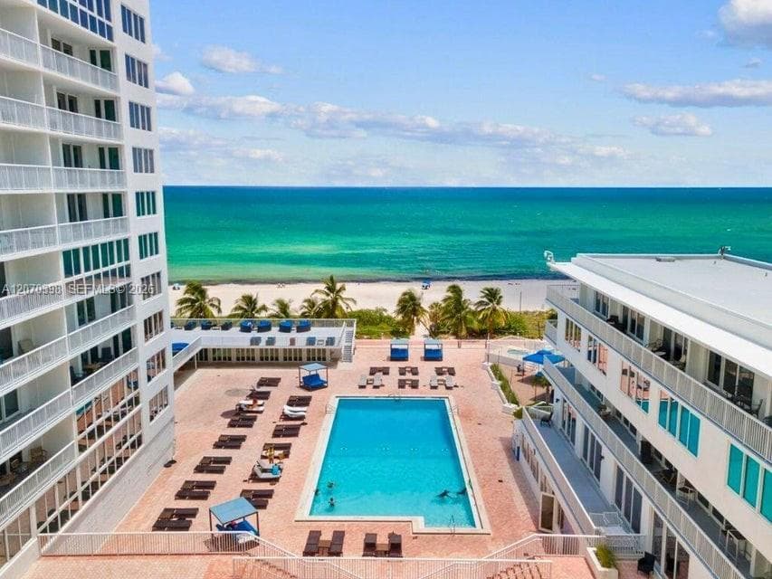 THE CARRIAGE HOUSE CONDO · #620 in Miami Beach - Photo 31