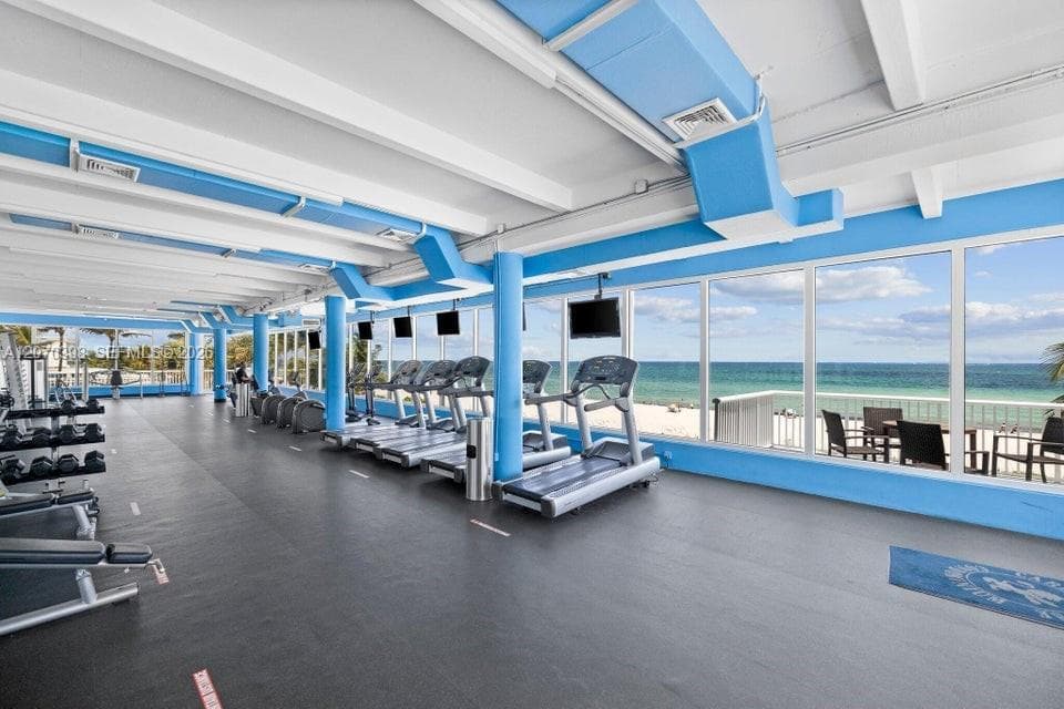 THE CARRIAGE HOUSE CONDO · #620 in Miami Beach - Photo 29
