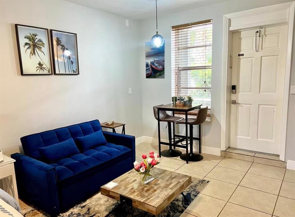 3312 Unit 1 Main 2